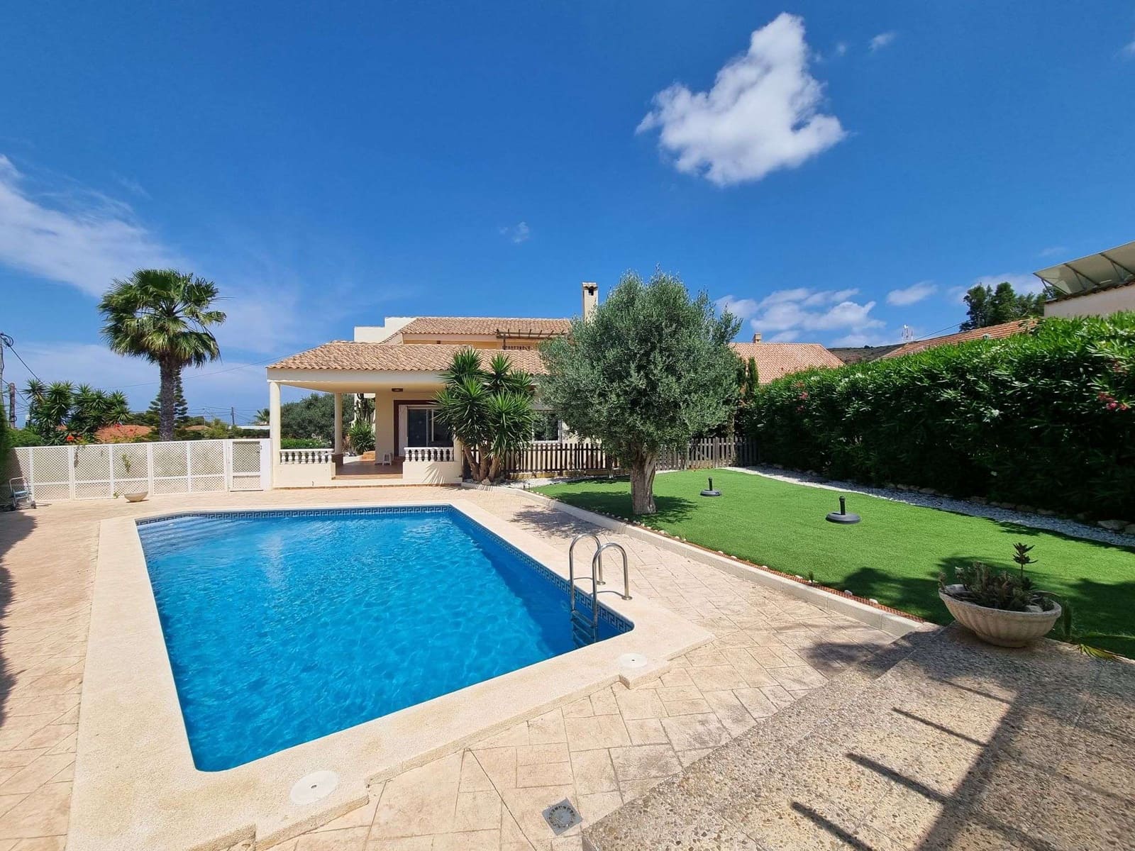 5 soveværelse Villa til salg i Los Belones med swimmingpool - € 695.000 (Ref: 9275375)