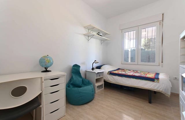 3 soveværelse Villa til salg i El Carmoli, Cartagena med swimmingpool garage - € 245.000 (Ref: 9275377)