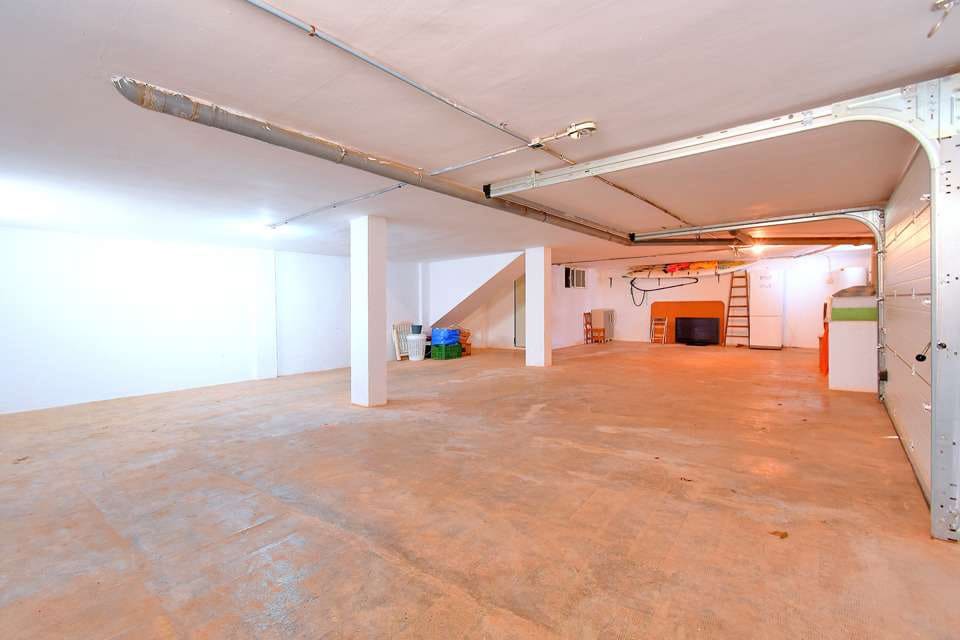 5 bedroom Villa for sale in Los Urrutias with garage - € 315,000 (Ref: 9275378)