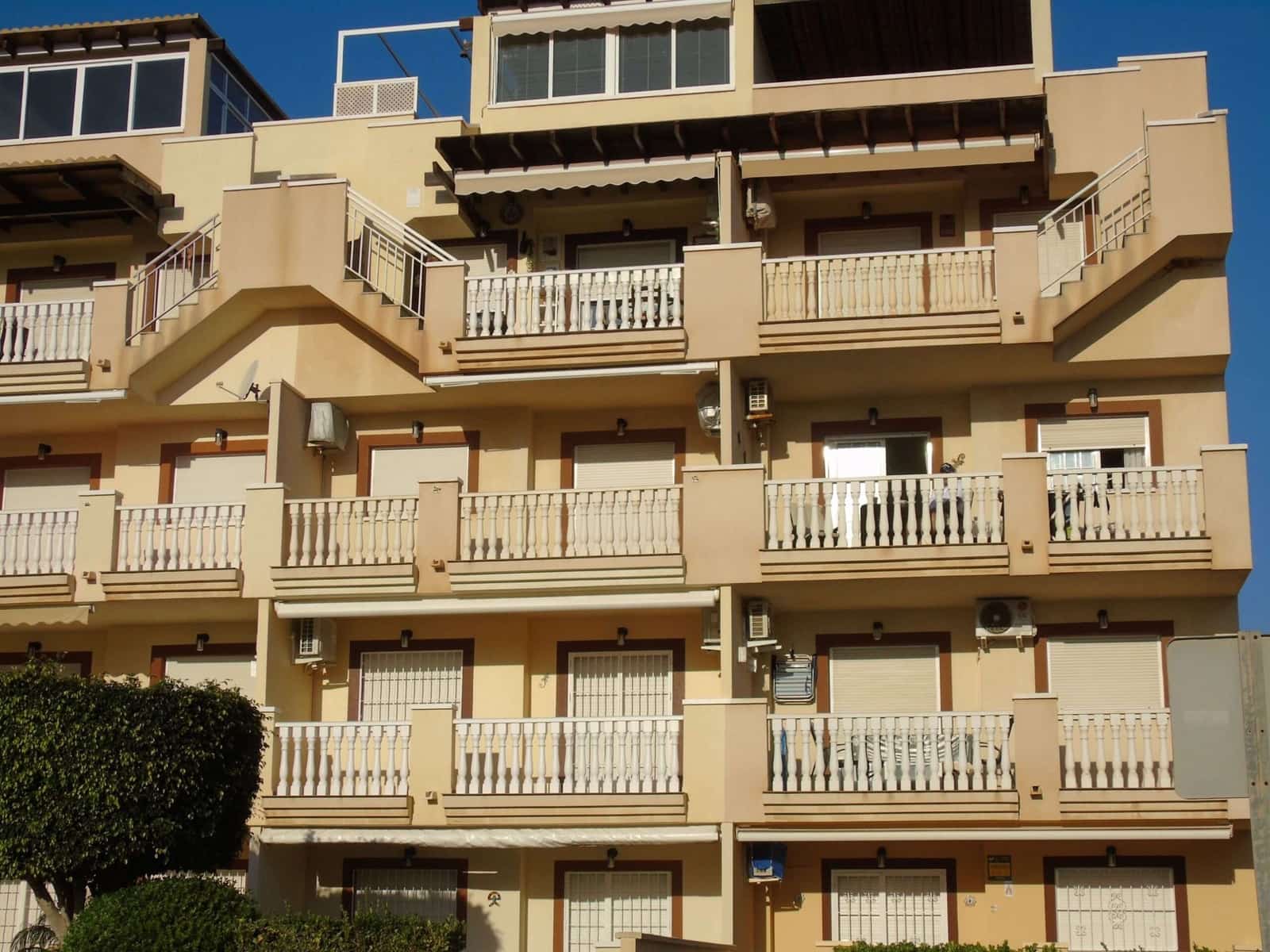 2 soveværelse Lejlighed til salg i Mar de Cristal med swimmingpool garage - € 155.000 (Ref: 9278761)