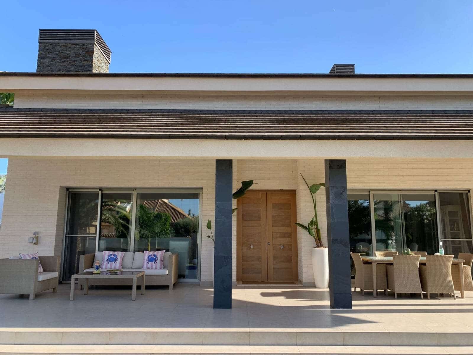 4 bedroom Villa for sale in Cartagena with pool garage - € 1,100,000 (Ref: 9466015)