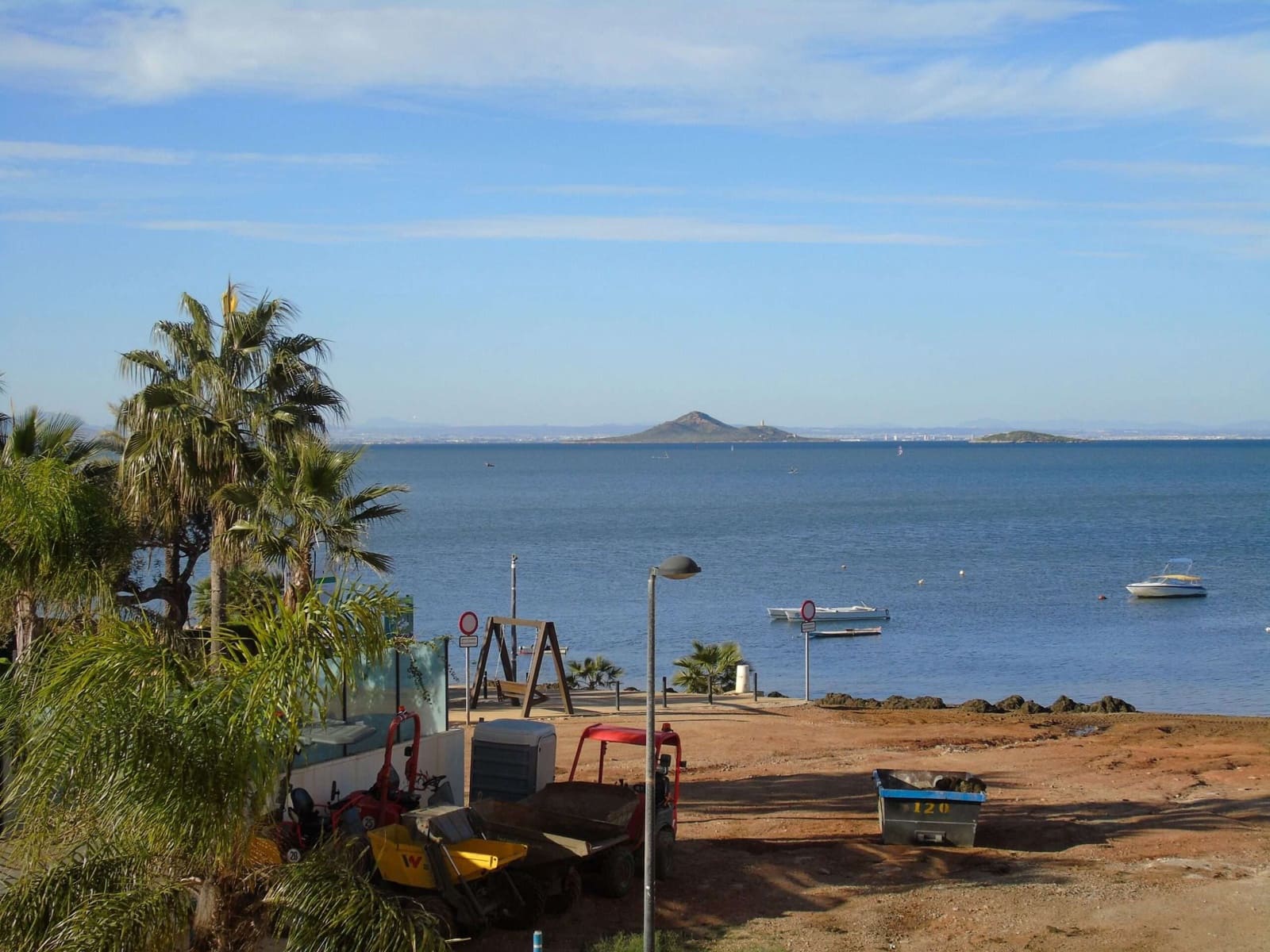 1 sovrum Lägenhet till salu i La Manga del Mar Menor med garage - 129 000 € (Ref: 9533002)