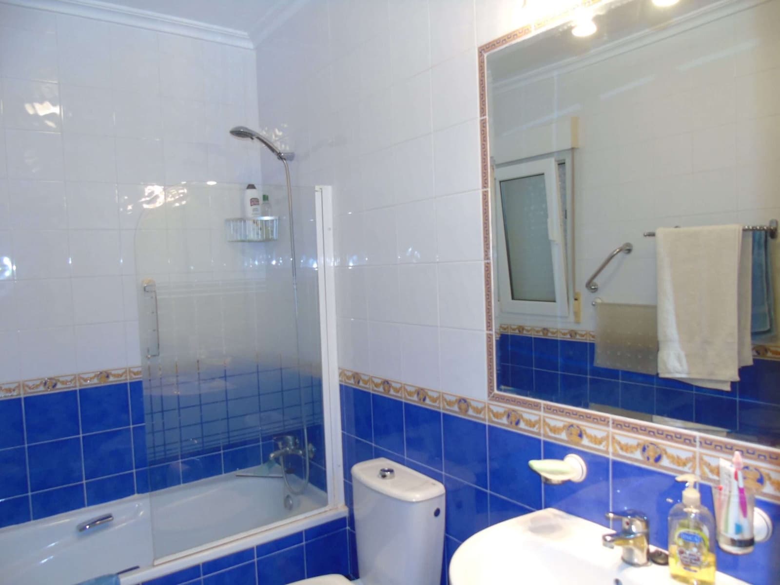 3 bedroom Villa for sale in El Carmoli with pool - € 155,000 (Ref: 9533003)