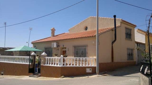 3 sypialnia Willa na sprzedaż w Los Puertos, Kartagena z basenem garażem - 119 950 € (Ref: 9537363)