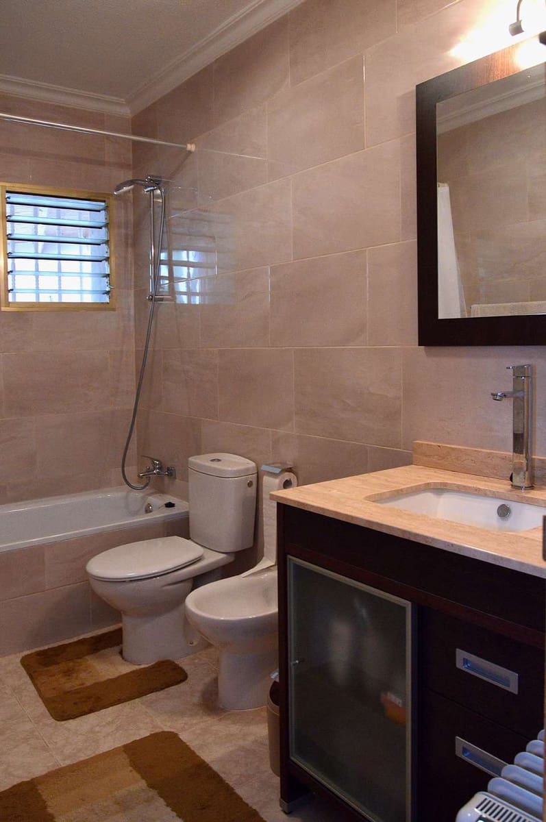 3 chambre Villa/Maison à vendre à Los Alcazares avec piscine garage - 249 000 € (Ref: 9542886)