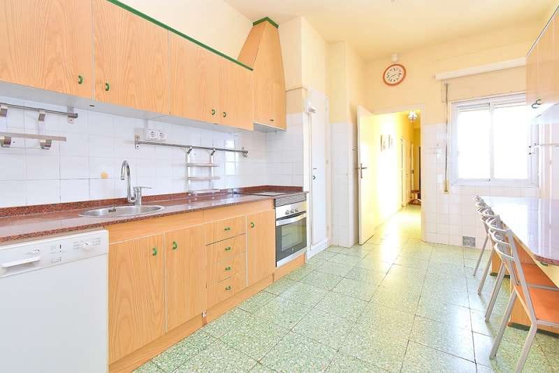 3 bedroom Apartment for sale in Los Urrutias with garage - € 268,000 (Ref: 9546995)