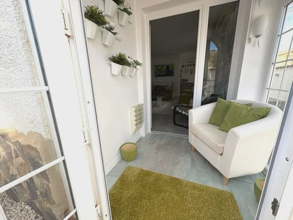 2 soveværelse Villa til salg i Los Urrutias med swimmingpool garage - € 160.000 (Ref: 9769002)