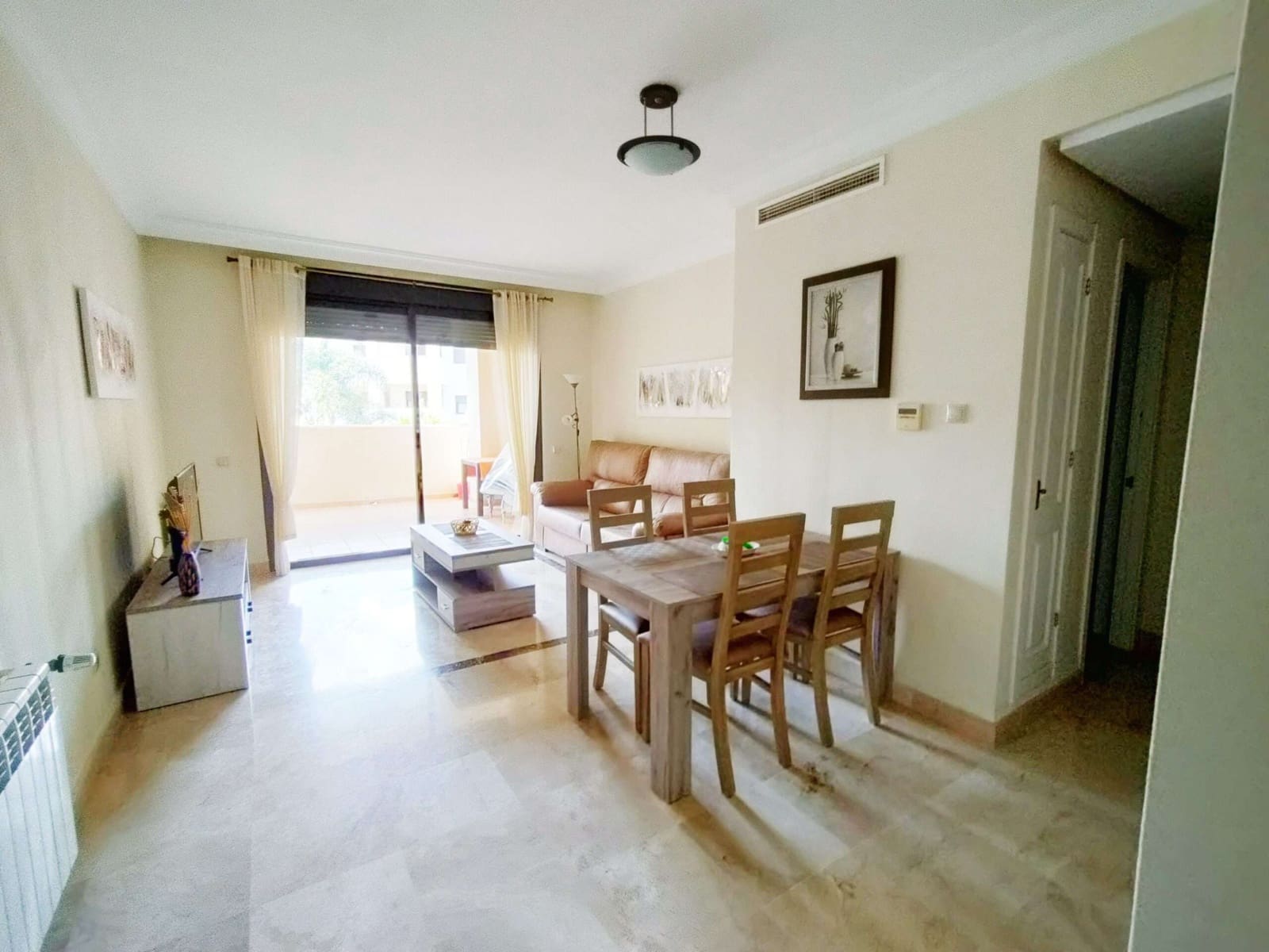 2 soverom Leilighet til salgs i Roda med garasje - € 189 900 (Ref: 9789979)