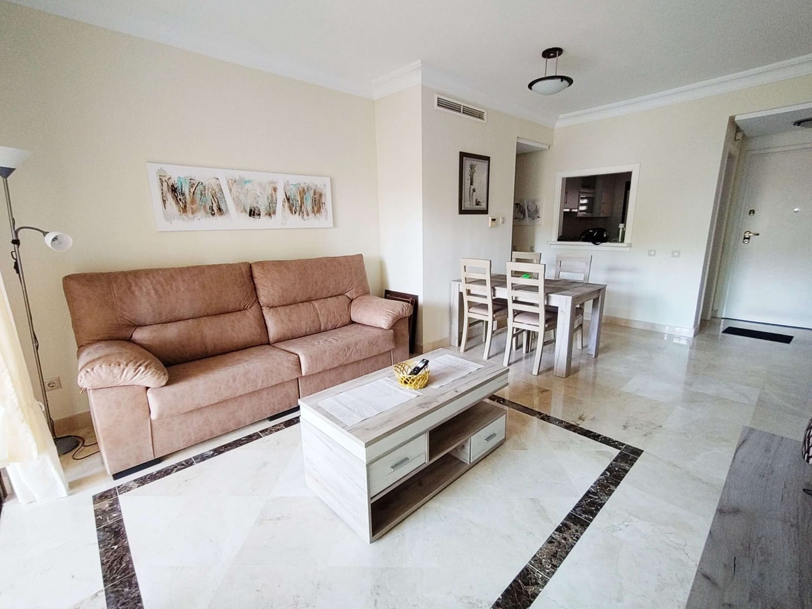 2 soverom Leilighet til salgs i Roda med garasje - € 189 900 (Ref: 9789979)