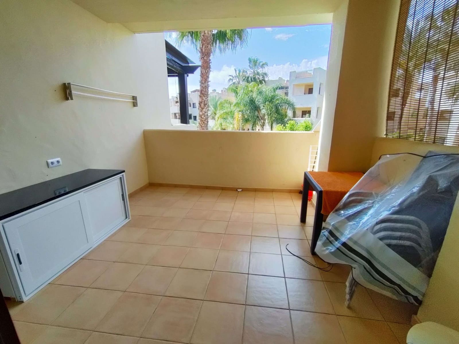 2 soverom Leilighet til salgs i Roda med garasje - € 189 900 (Ref: 9789979)