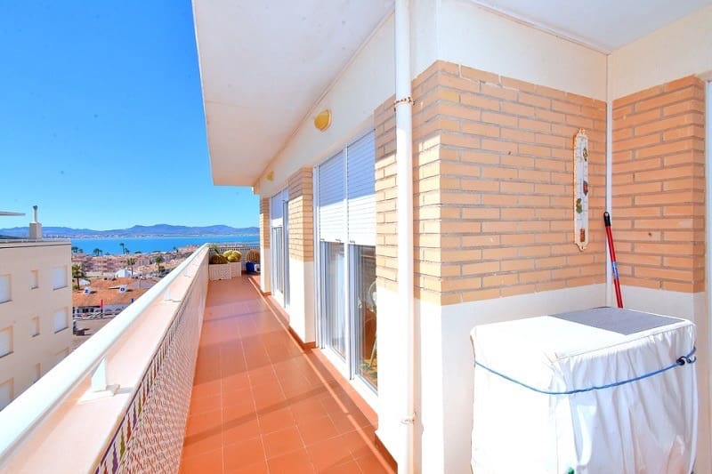 3 bedroom Apartment for sale in La Manga del Mar Menor with pool garage - € 478,000 (Ref: 9802874)