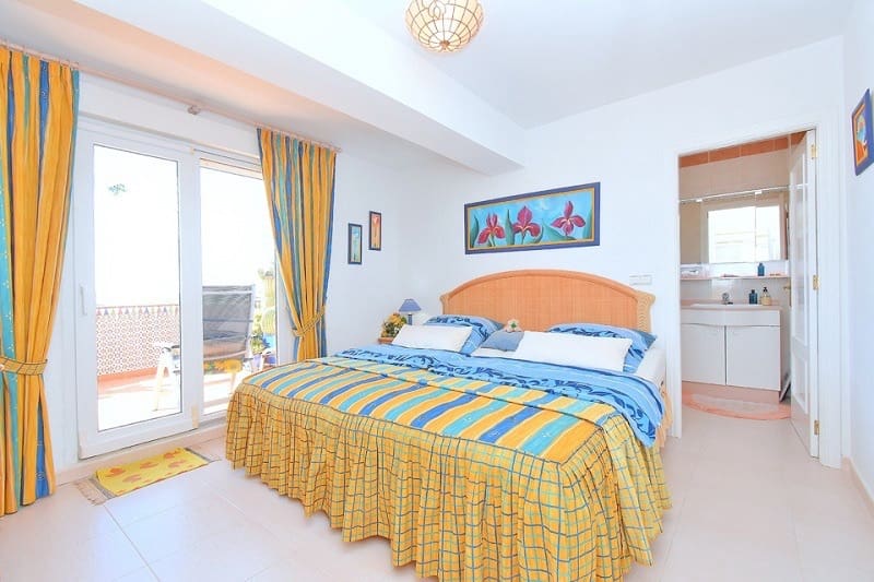 3 bedroom Apartment for sale in La Manga del Mar Menor with pool garage - € 478,000 (Ref: 9802874)