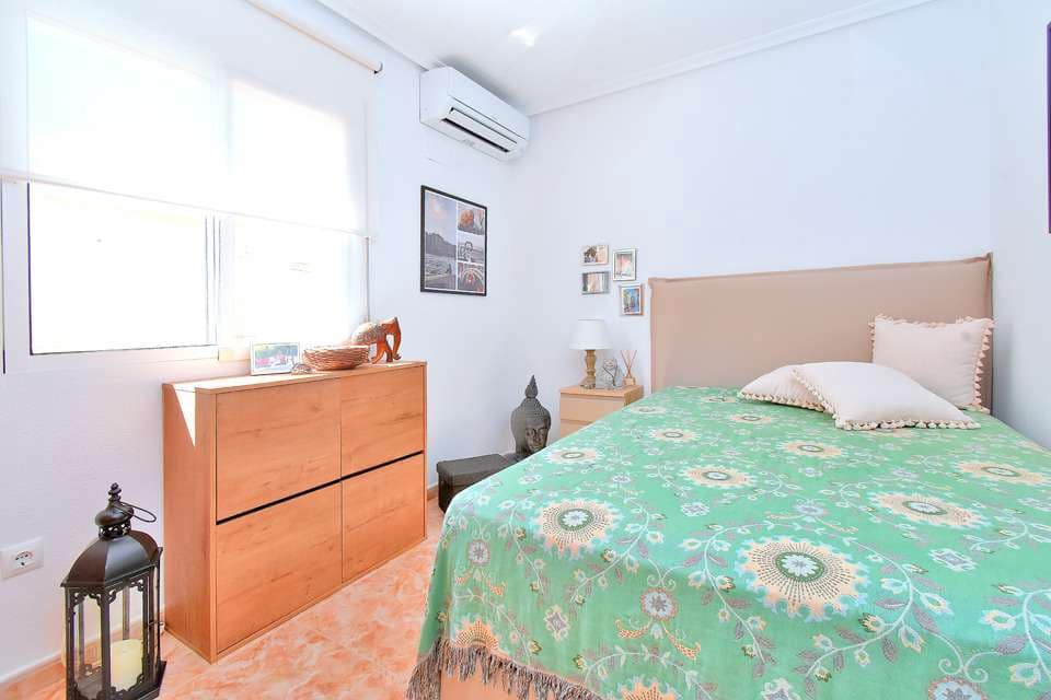 3 bedroom Villa for sale in Estrella de Mar with pool - € 249,000 (Ref: 9804861)