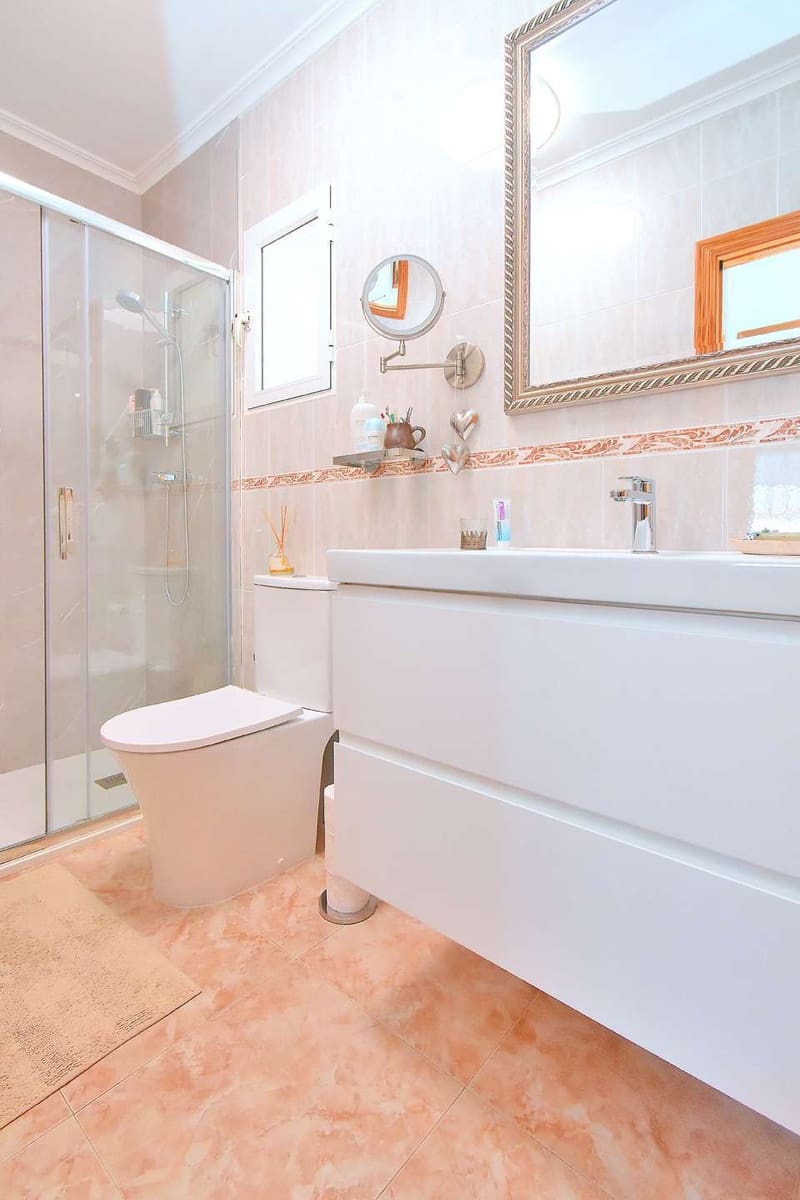 3 bedroom Villa for sale in Estrella de Mar with pool - € 249,000 (Ref: 9804861)