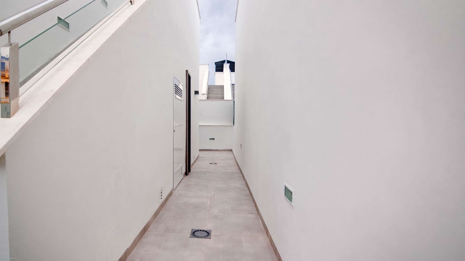 2 slaapkamer Villa te koop in Roda met zwembad garage - € 339.500 (Ref: 9805588)