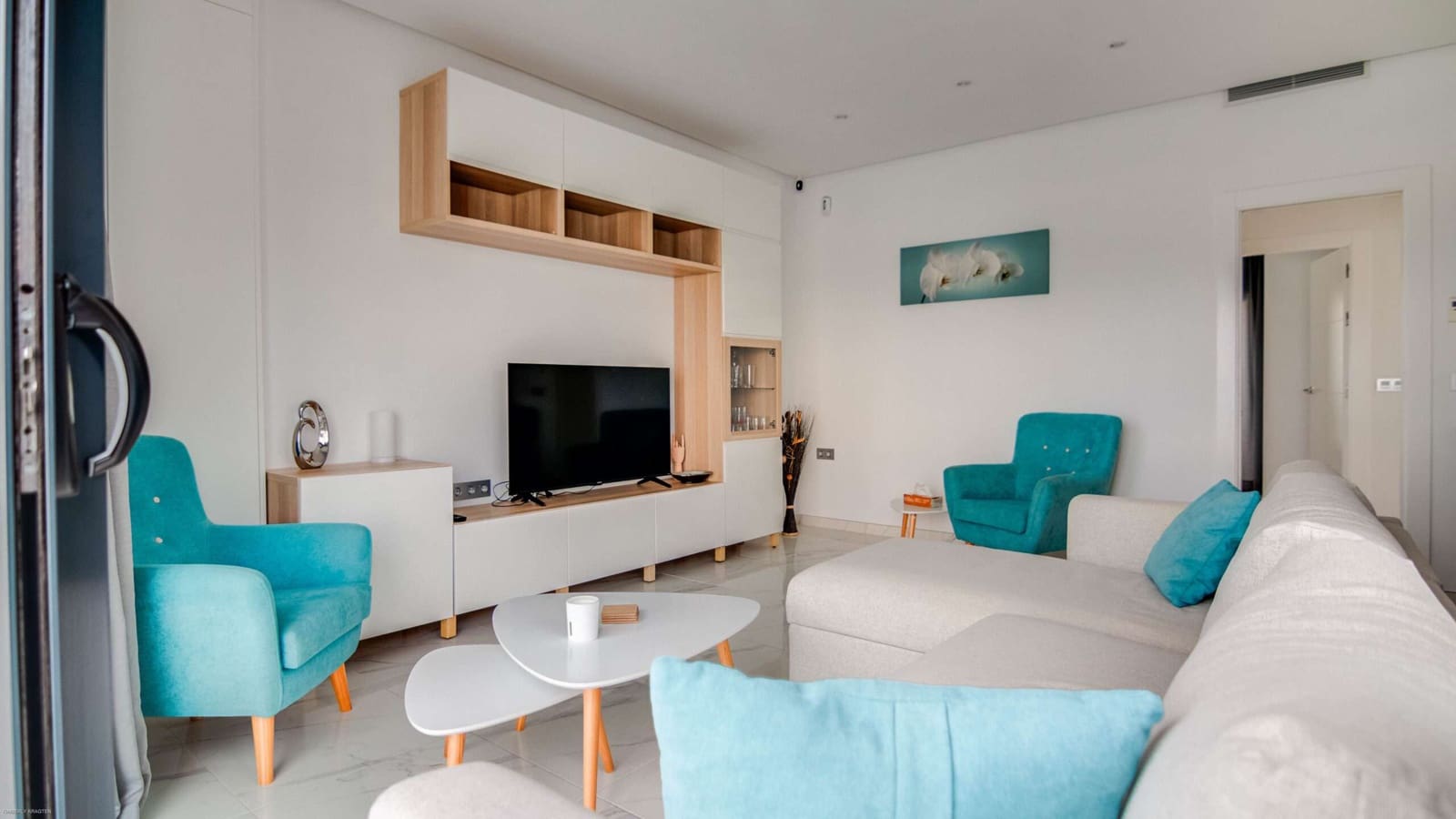 2 slaapkamer Villa te koop in Roda met zwembad garage - € 339.500 (Ref: 9805588)