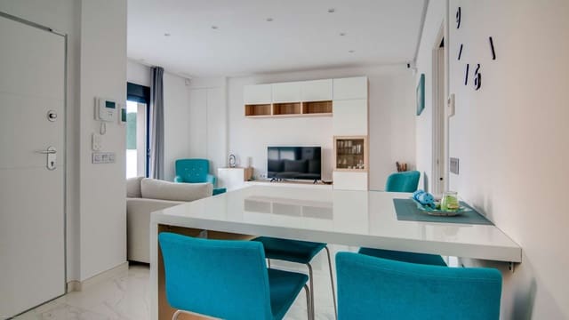 2 slaapkamer Villa te koop in Roda, San Javier met zwembad garage - € 339.500 (Ref: 9805588)