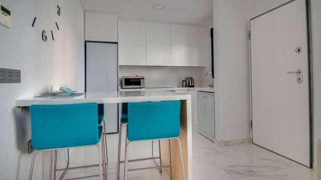 2 slaapkamer Villa te koop in Roda, San Javier met zwembad garage - € 339.500 (Ref: 9805588)