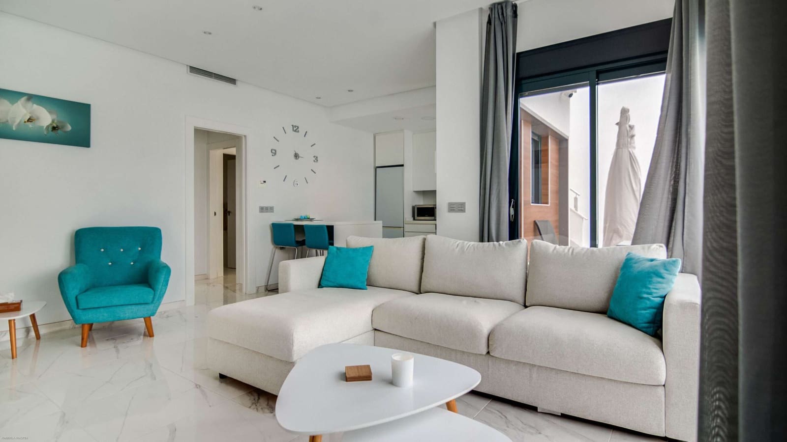 2 slaapkamer Villa te koop in Roda met zwembad garage - € 339.500 (Ref: 9805588)