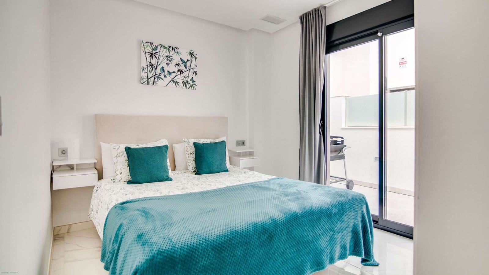 2 slaapkamer Villa te koop in Roda met zwembad garage - € 339.500 (Ref: 9805588)