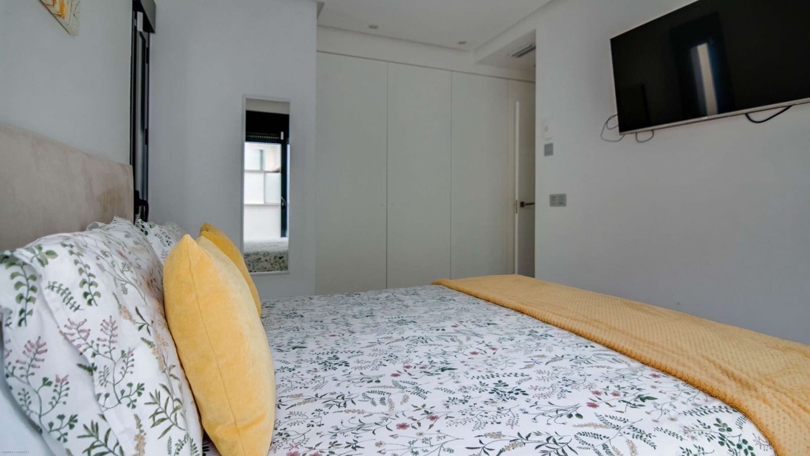 2 slaapkamer Villa te koop in Roda met zwembad garage - € 339.500 (Ref: 9805588)