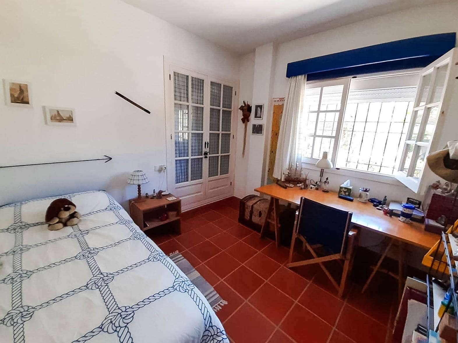 3 slaapkamer Villa te koop in Gea y Truyols met zwembad garage - € 265.000 (Ref: 9806819)