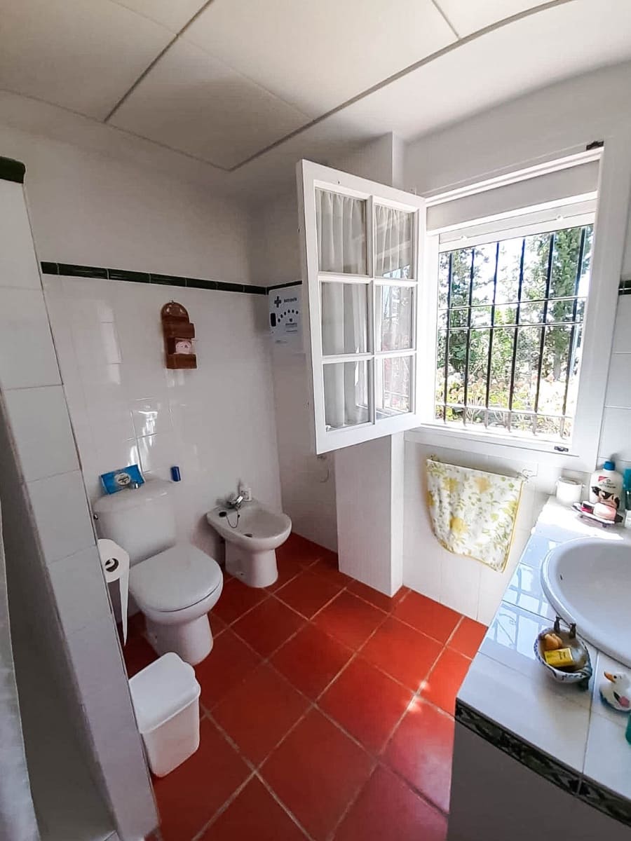 3 bedroom Villa for sale in Gea y Truyols with pool - € 265,000 (Ref: 9806819)