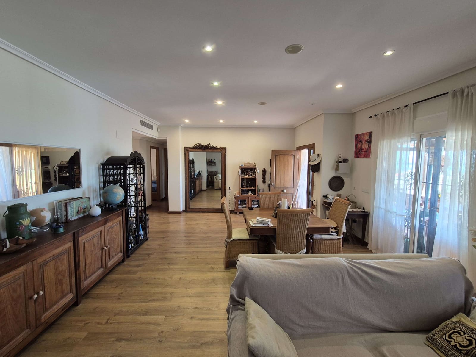 4 sovrum Villa till salu i El Carmoli med pool garage - 425 000 € (Ref: 9829665)