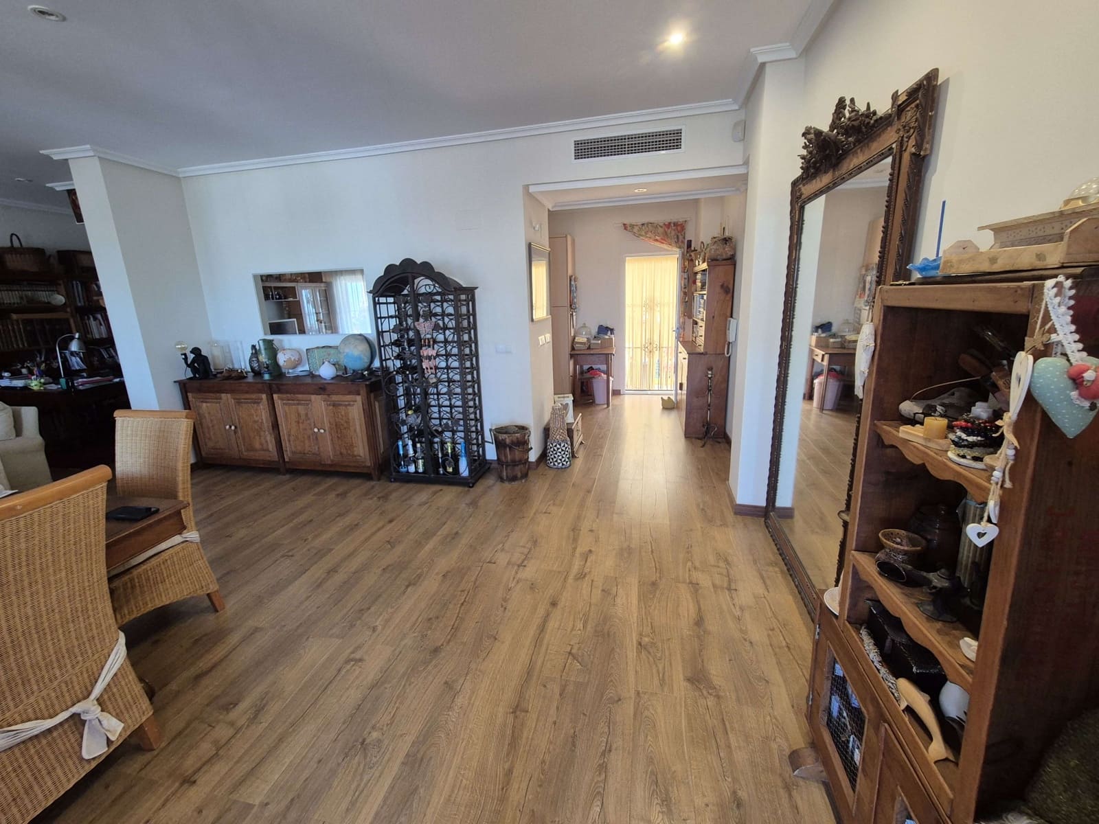 4 sovrum Villa till salu i El Carmoli med pool garage - 425 000 € (Ref: 9829665)