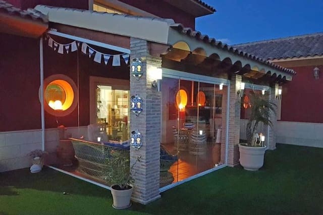 4 sovrum Villa till salu i Totana med pool garage - 425 000 € (Ref: 9829666)