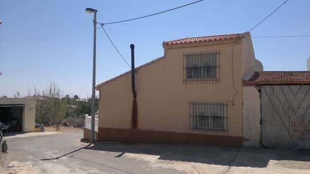 3 bedroom Villa for sale in Cartagena with pool garage - € 119,950 (Ref: 9829668)