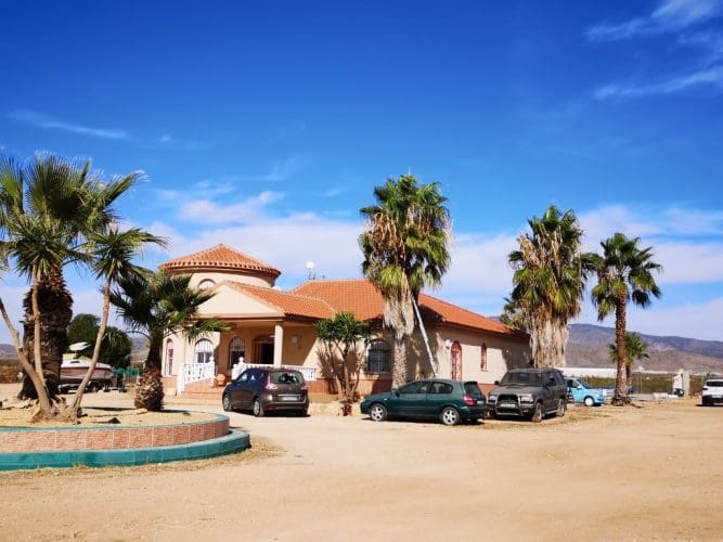 5 bedroom Villa for sale in Fuente Alamo de Murcia with pool garage - € 299,500 (Ref: 9829669)