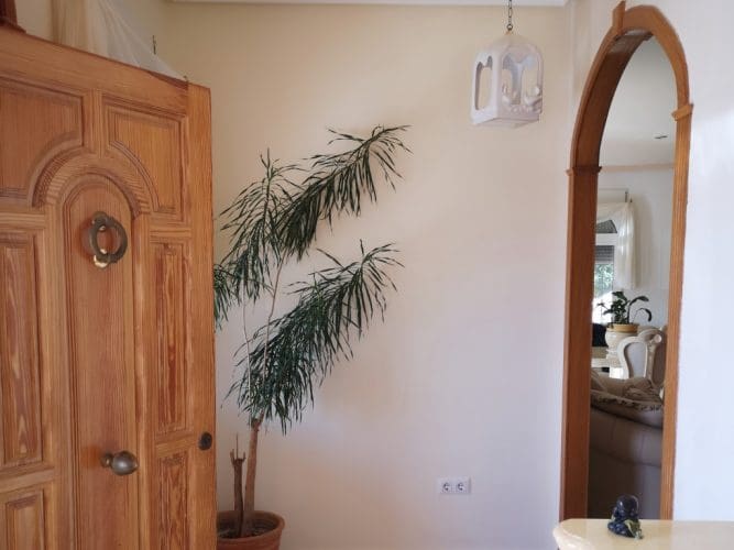 5 bedroom Villa for sale in Fuente Alamo de Murcia with pool garage - € 299,500 (Ref: 9829669)