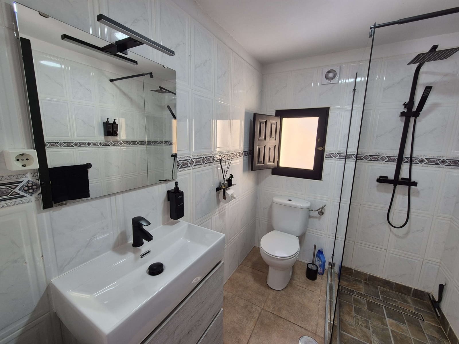 Chalet de 6 habitaciones en Fuente Alamo de Murcia en venta con piscina garaje - 399.995 € (Ref: 9829670)