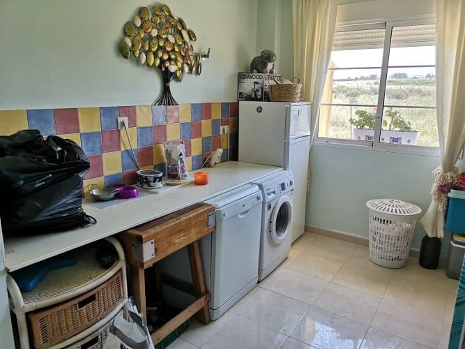 5 bedroom Villa for sale in El Pareton with garage - € 282,980 (Ref: 9829671)