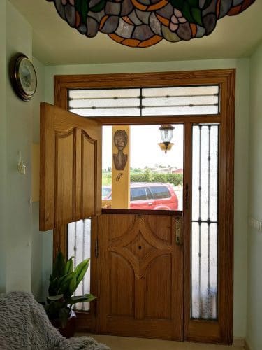 5 bedroom Villa for sale in El Pareton with garage - € 282,980 (Ref: 9829671)