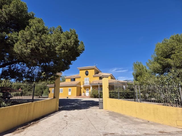 4 sovrum Villa till salu i Totana med pool garage - 425 000 € (Ref: 9829672)