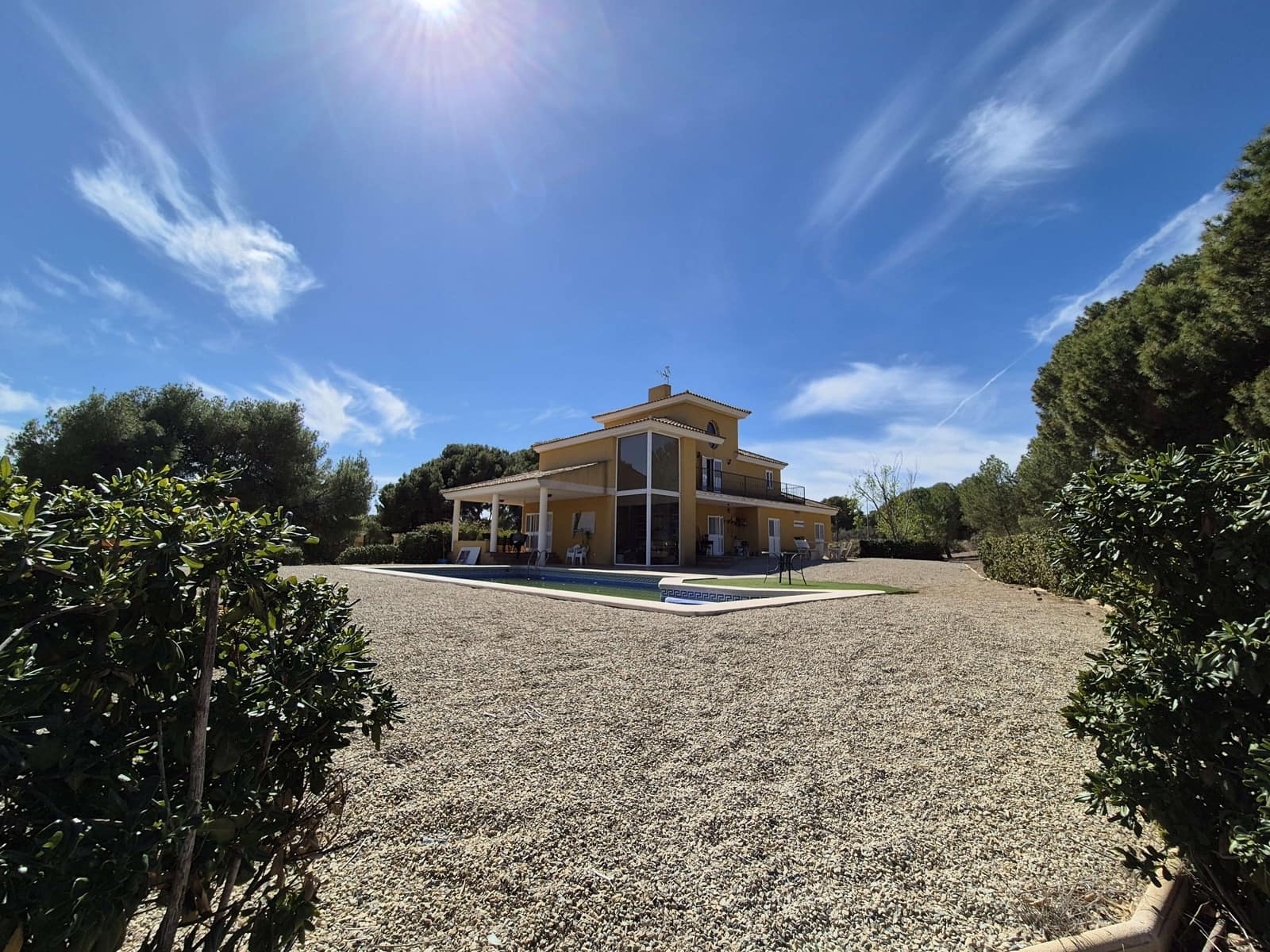 4 bedroom Villa for sale in Totana with pool garage - € 425,000 (Ref: 9829672)