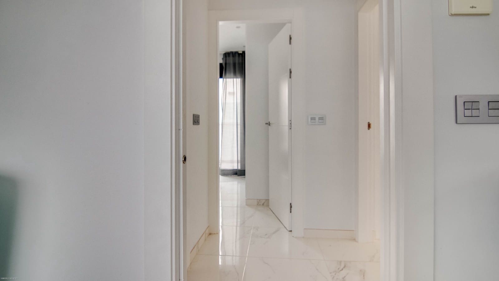 2 sypialnia Willa na sprzedaż w Roda z basenem - 339 500 € (Ref: 9829725)