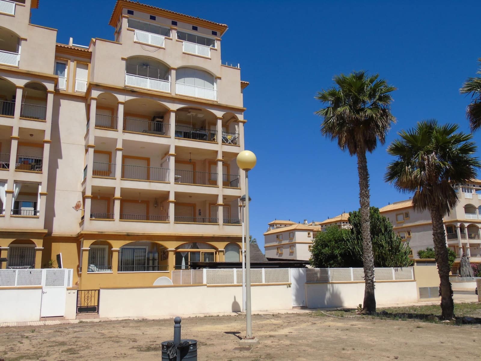 3 soverom Leilighet til salgs i Mar de Cristal med svømmebasseng garasje - € 180 000 (Ref: 9872745)