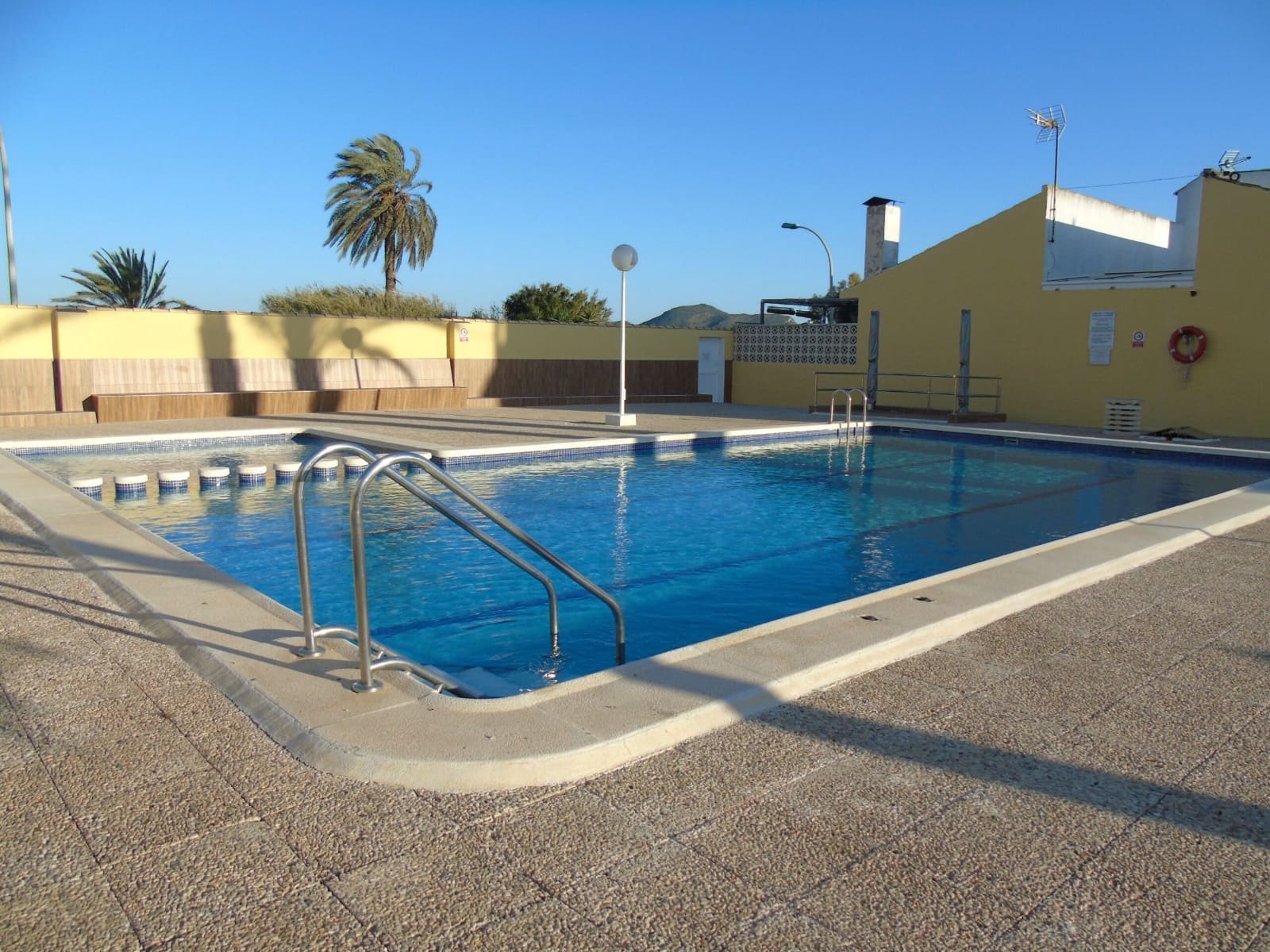 3 soveværelse Byhus til salg i Mar de Cristal med swimmingpool - € 199.000 (Ref: 9872746)