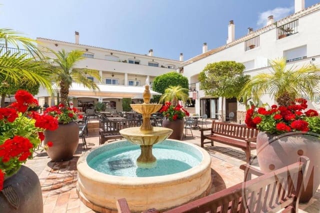 2 sypialnia Apartament na sprzedaż w La Manga Club, Kartagena z basenem - 170 000 € (Ref: 9875398)