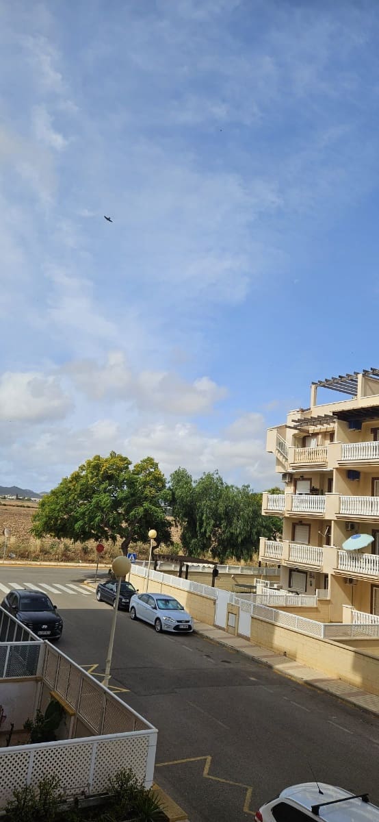 2 Zimmer Apartment zu verkaufen in Islas Menores mit Pool - 150.000 € (Ref: 9902021)
