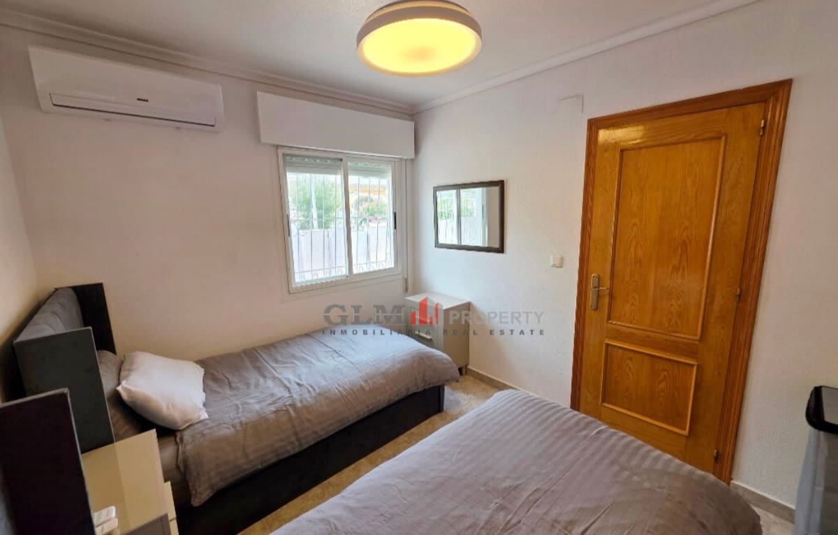 2 bedroom Villa for sale in Los Narejos with pool - € 199,500 (Ref: 9913777)