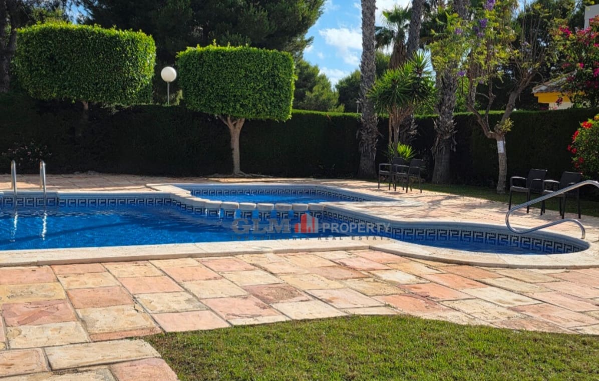 2 bedroom Villa for sale in Los Narejos with pool - € 199,500 (Ref: 9913777)