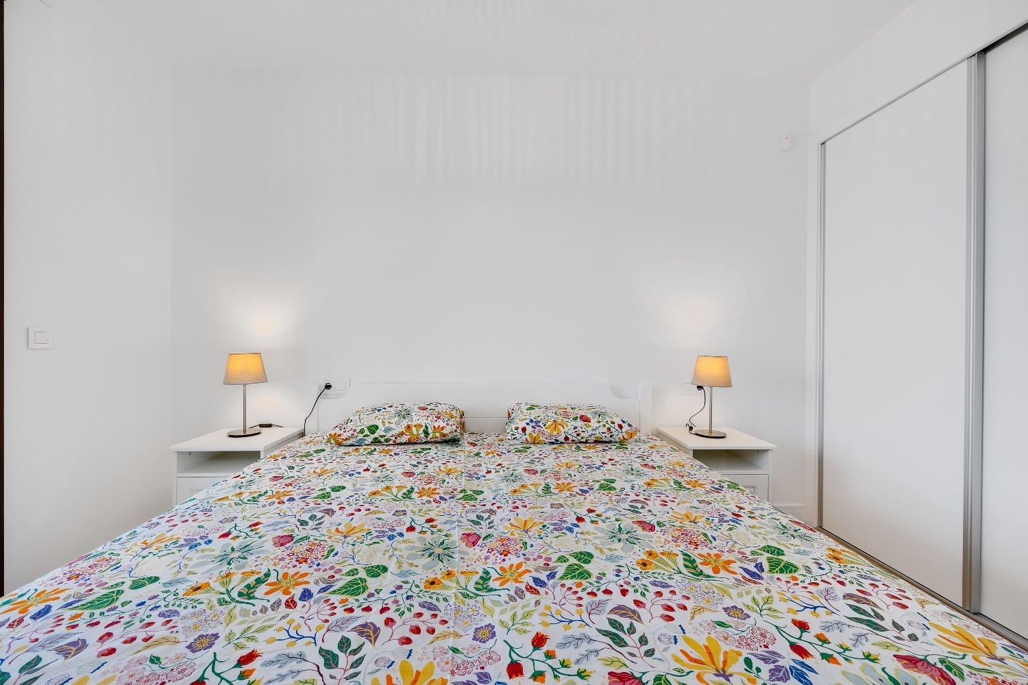 2 soverom Leilighet til salgs i Villamartin med svømmebasseng garasje - € 325 000 (Ref: 9953091)