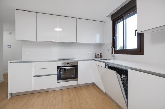 2 soverom Leilighet til salgs i Villamartin, Orihuela med svømmebasseng garasje - € 325 000 (Ref: 9953091)