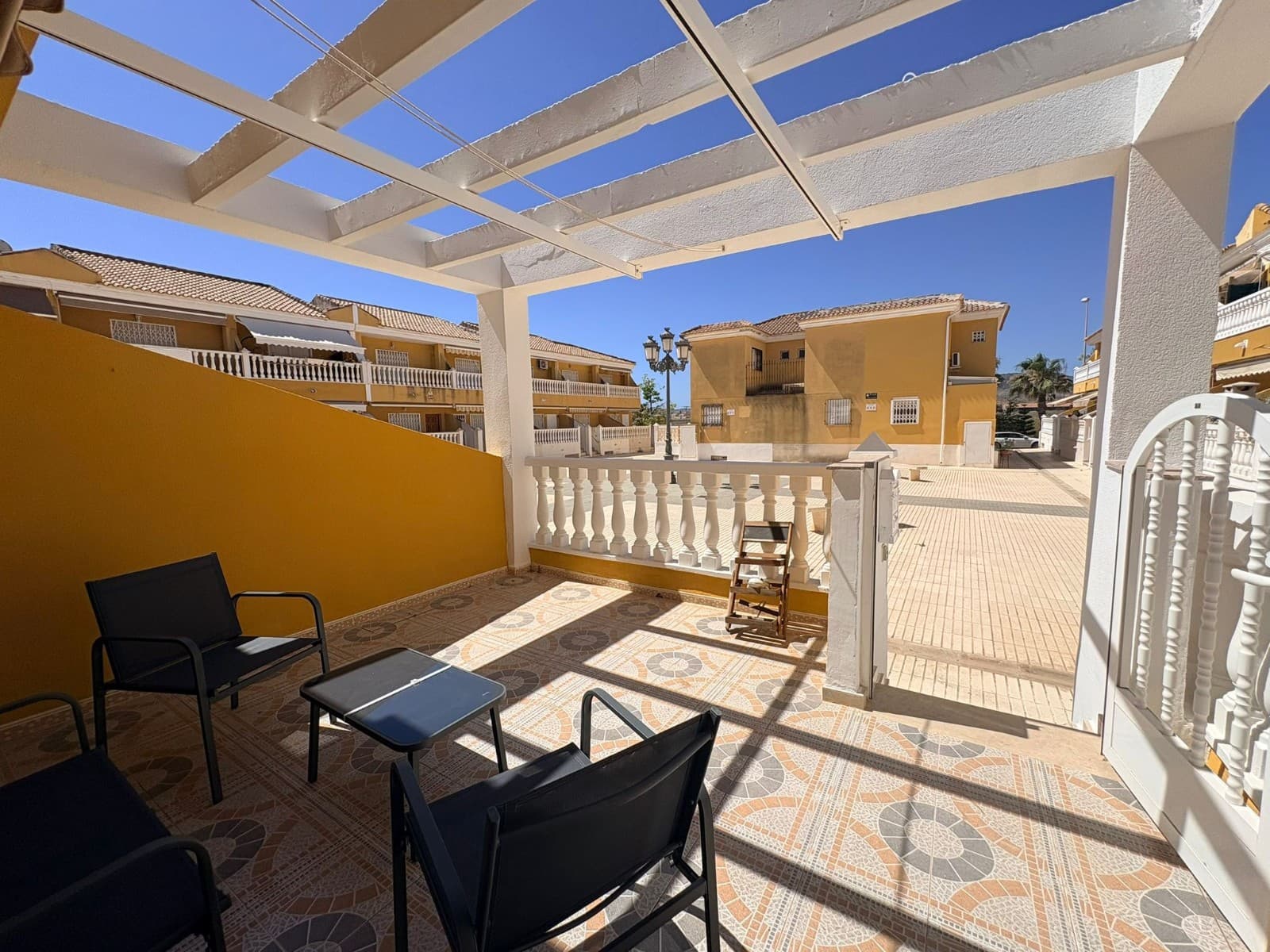 2 bedroom Townhouse for sale in Los Nietos with garage - € 139,999 (Ref: 9966837)