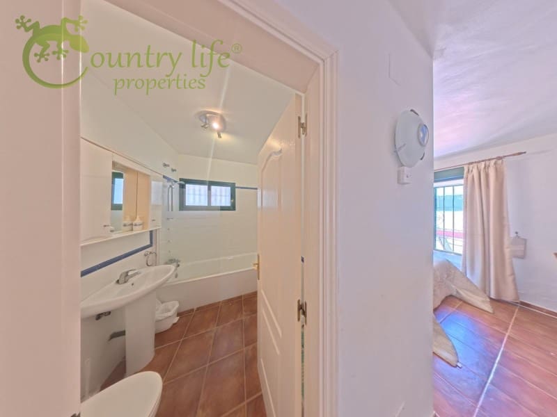 3 quarto Moradia para venda em Alcaucin - 285 000 € (Ref: 10031668)