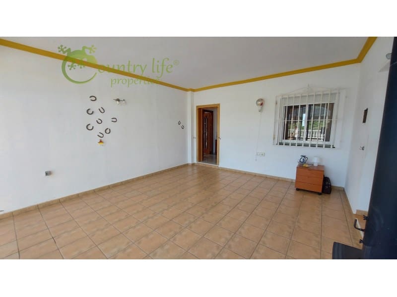 4 bedroom Finca/Country House for sale in Canillas de Aceituno - € 449,000 (Ref: 10037148)